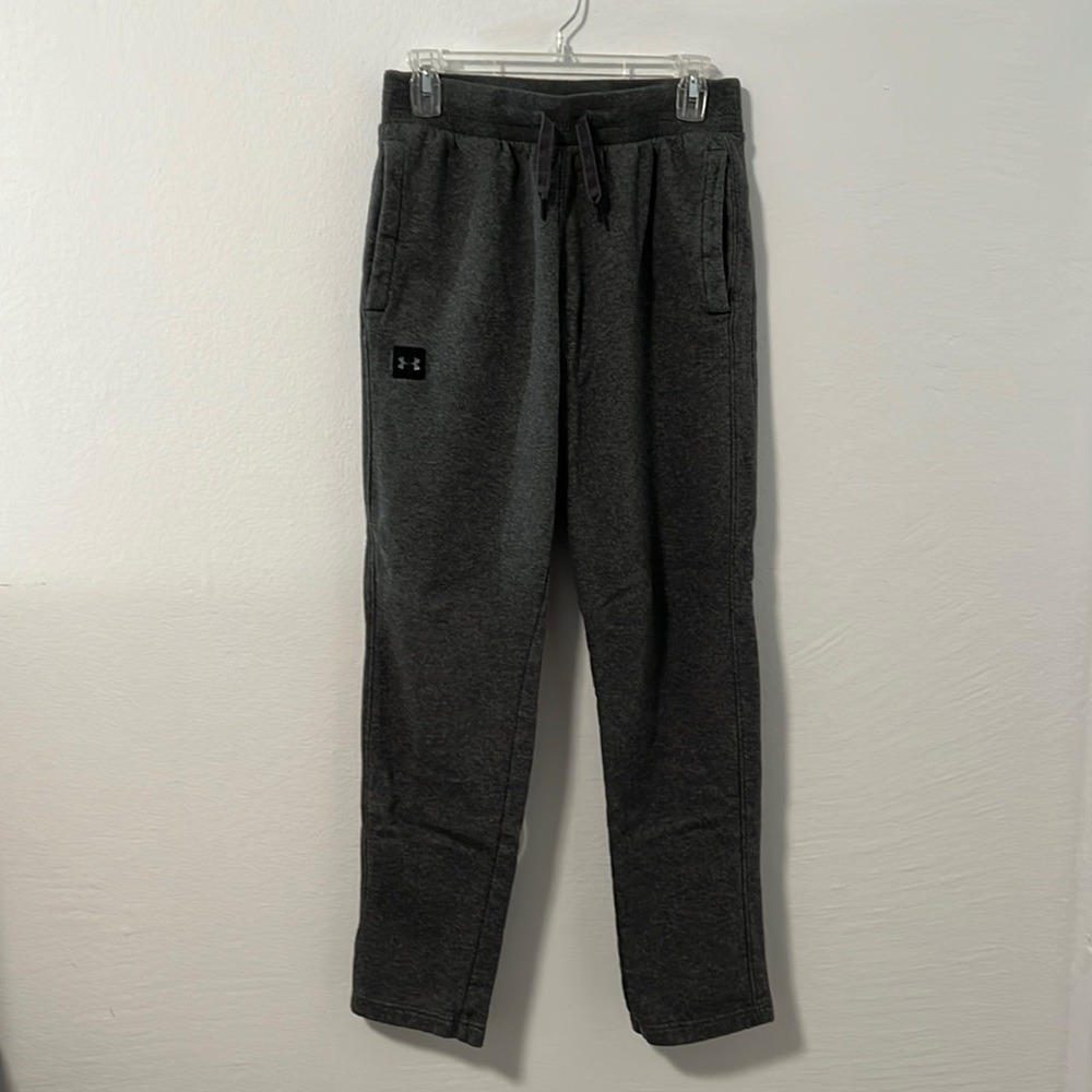 Gray Under Armour sweatpants, size M